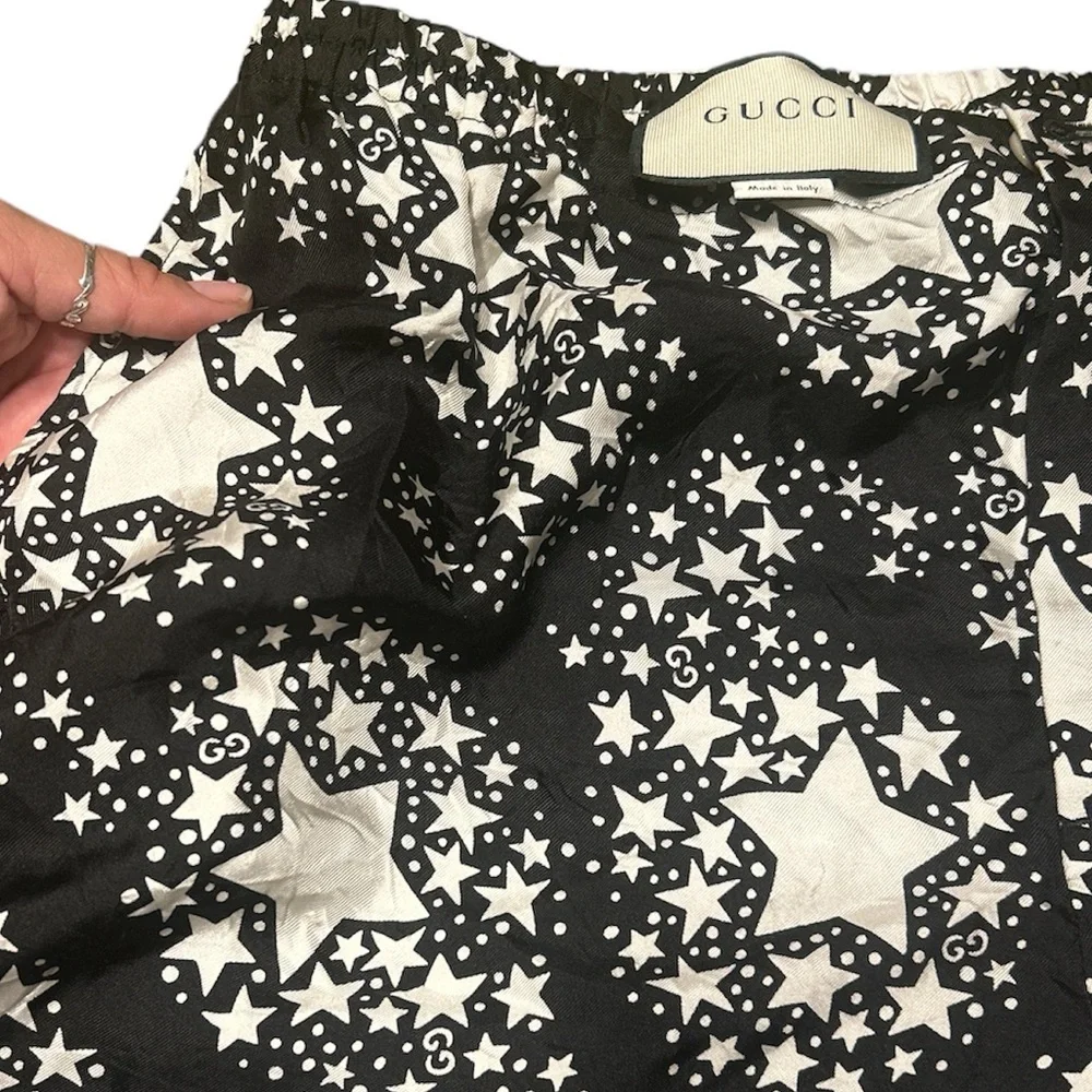 Gucci Silk Star Print Men Shorts Size 50